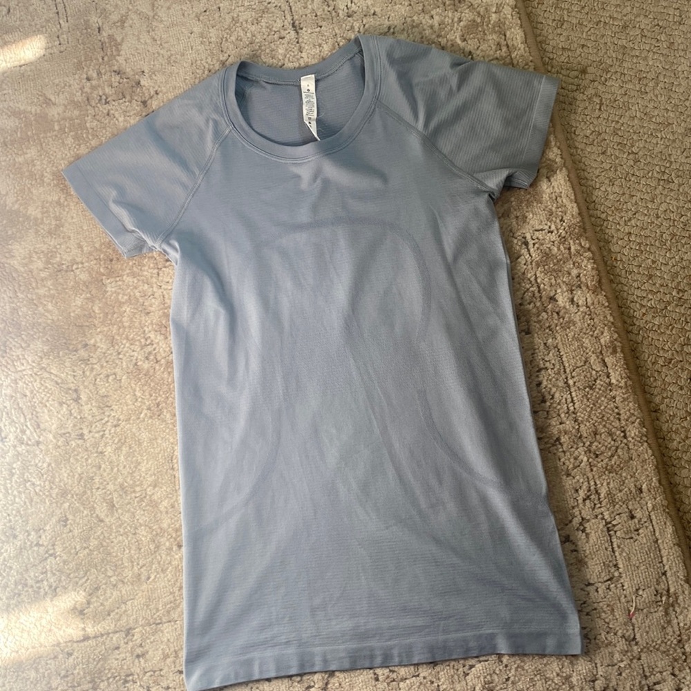 Lululemon Swiftly Tech Short Sleeve
